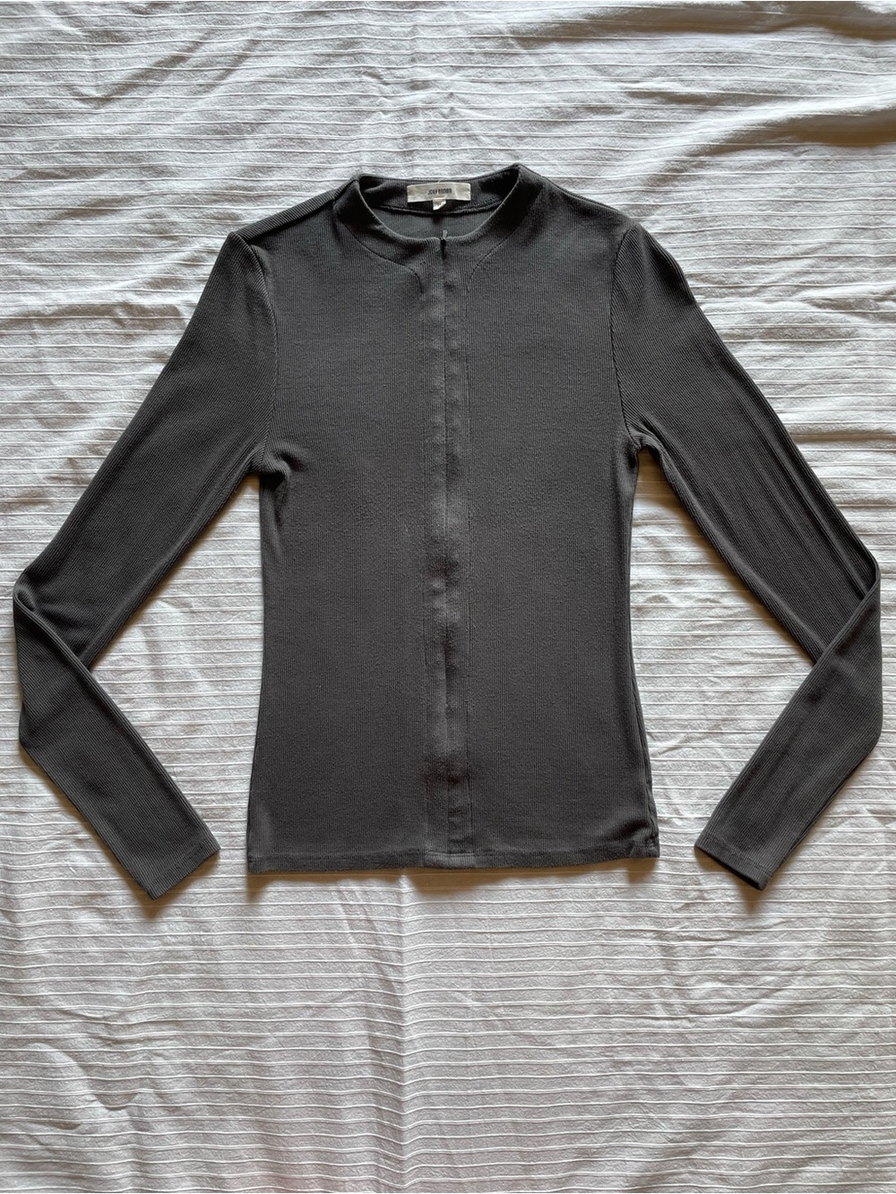 Joah Brown Seamless Long-Sleeve Zip-up Crewneck Top
